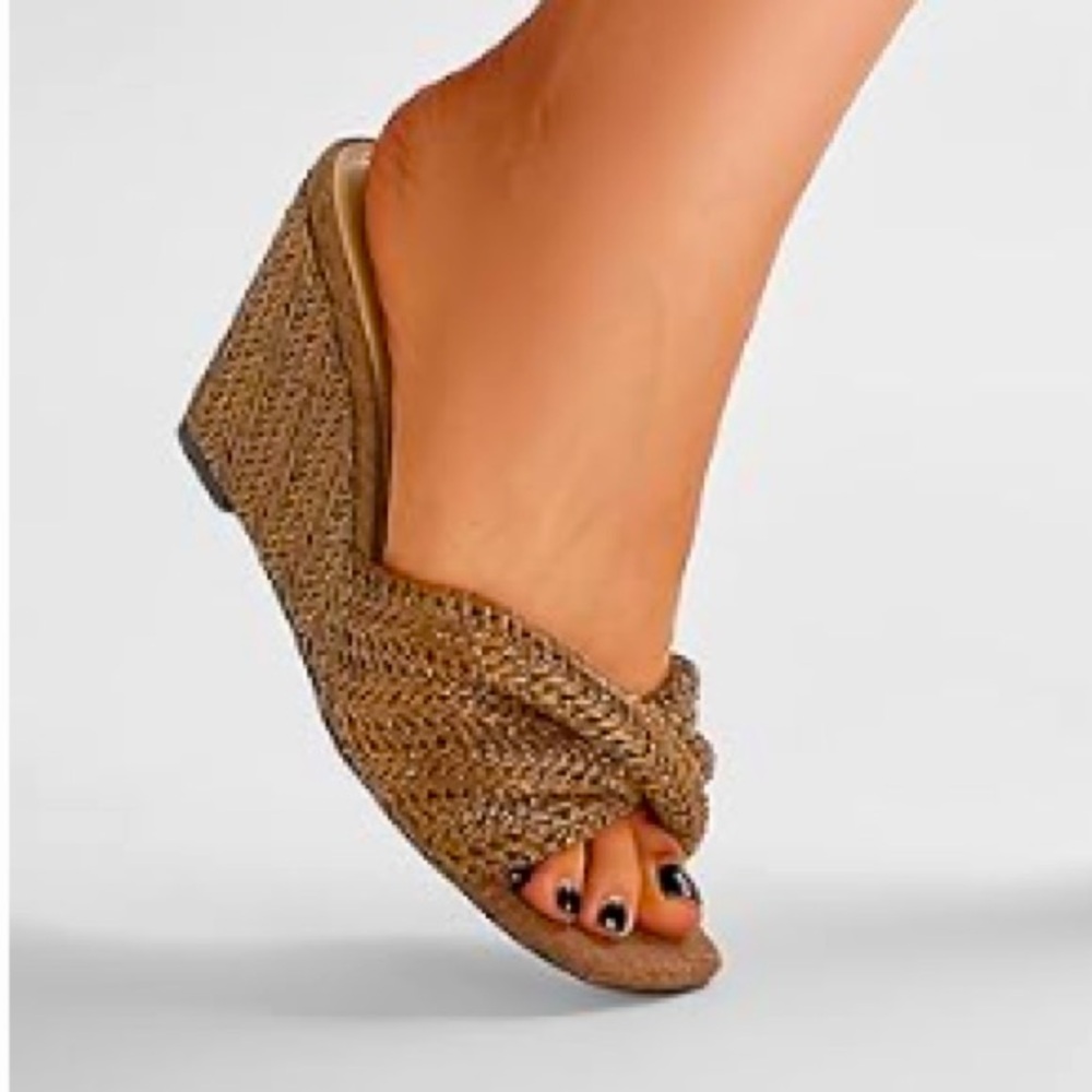 Elegant Woven Tan Wedge Sandals